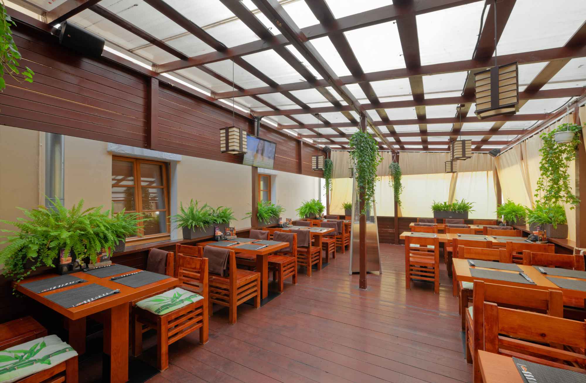 the-interior-japanese-restaurants-AV9XPLB.jpg